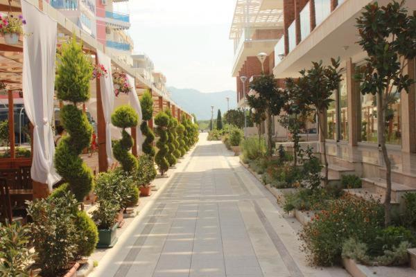 Fishta Hotel & Apartments Velipoje Exterior photo